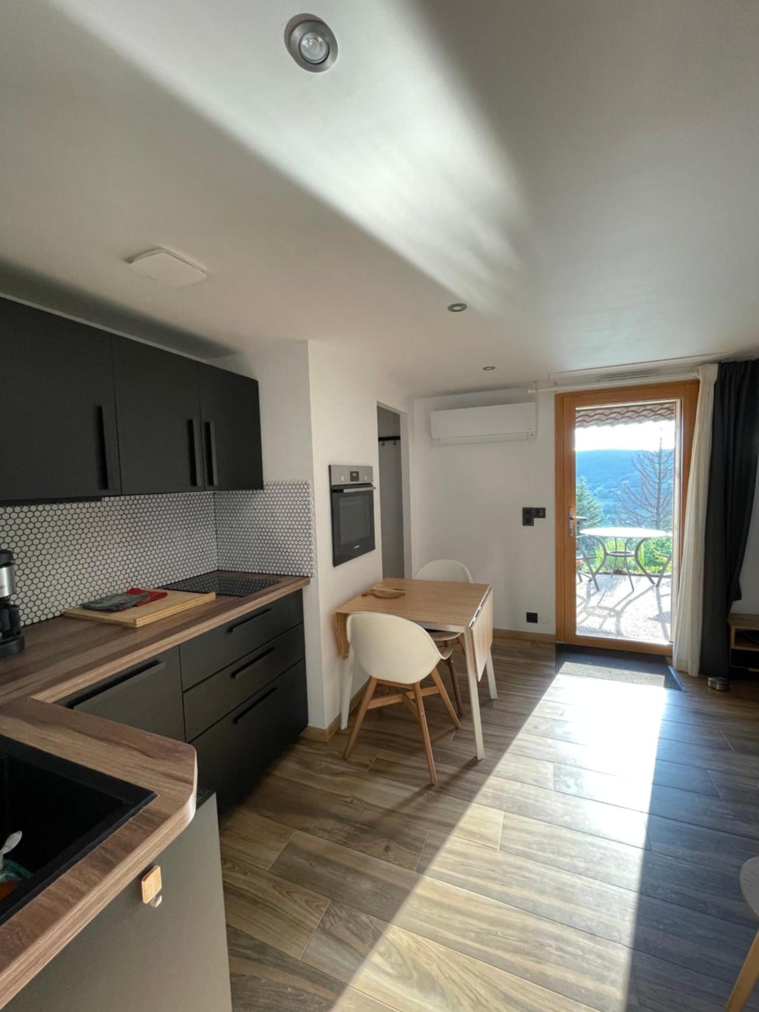 Le Gite Cozy De Bouvacote Avec Vue Panoramique Et Sauna เลอโธลี ภายนอก รูปภาพ