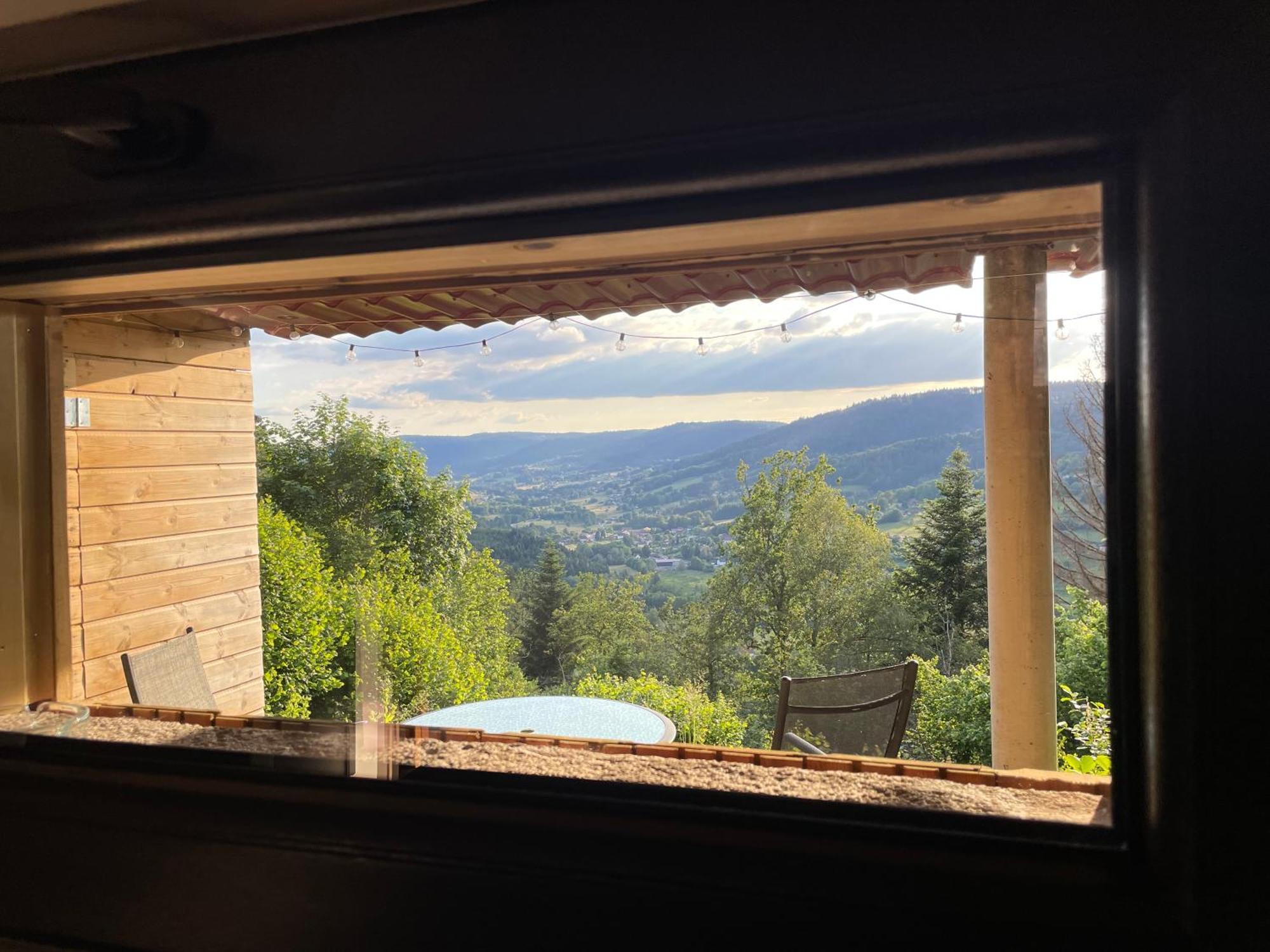 Le Gite Cozy De Bouvacote Avec Vue Panoramique Et Sauna เลอโธลี ภายนอก รูปภาพ