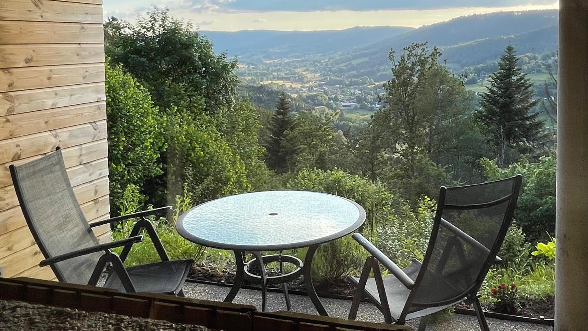 Le Gite Cozy De Bouvacote Avec Vue Panoramique Et Sauna เลอโธลี ภายนอก รูปภาพ